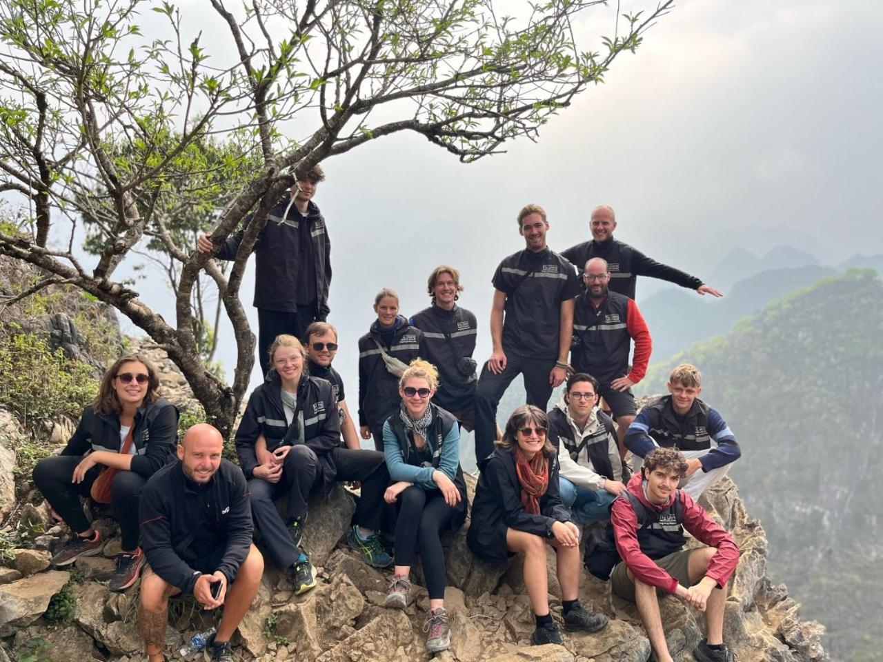 Quiri Hostel Ha Giang Lang Lap Luaran gambar